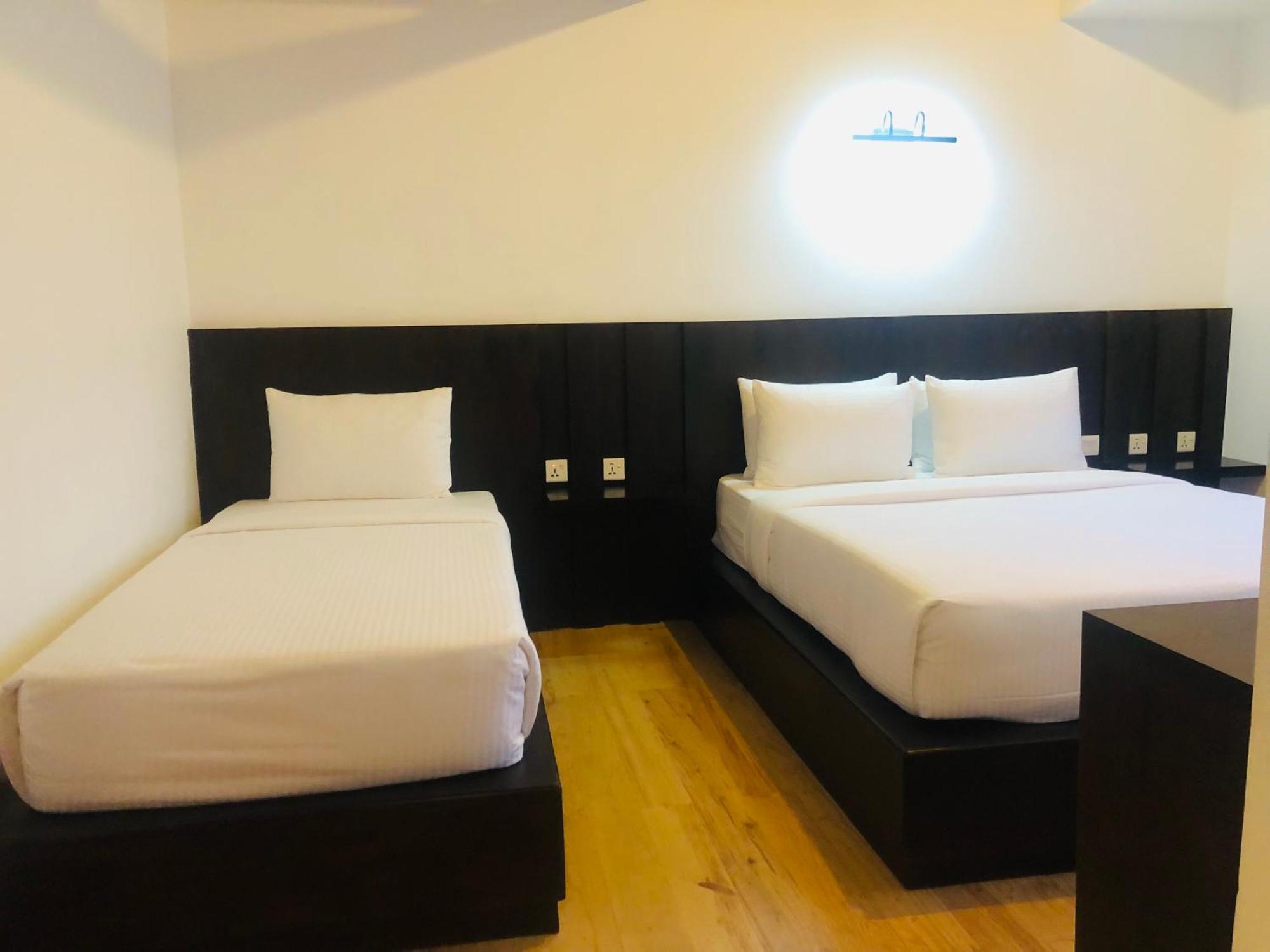 Hotel R21 Nuwara Eliya Extérieur photo